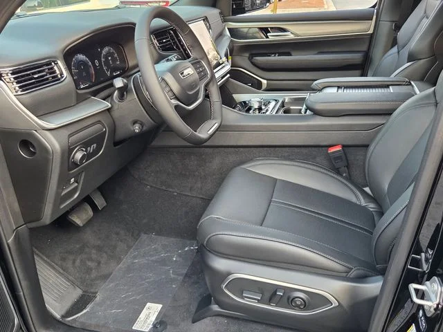 New 2026 High Gloss Black Exterior Paint Jeep Upland image 15