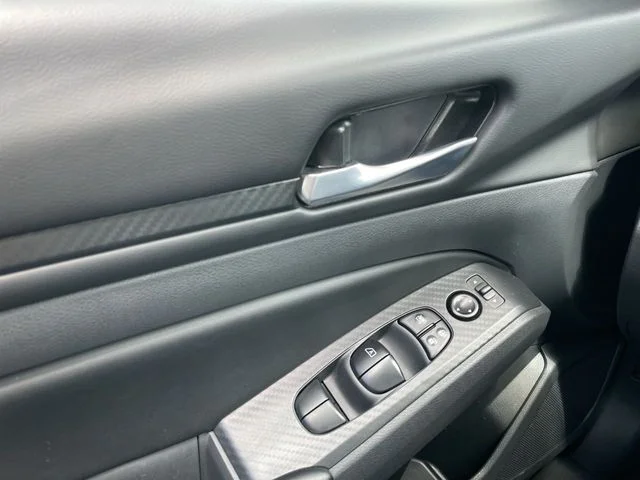 Used 2025 Gray Nissan 2.5 SV image 13