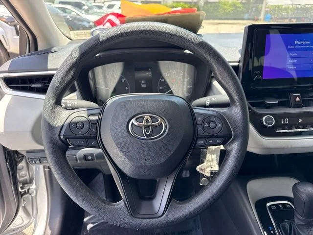 Used 2025 Silver Toyota LE image 17