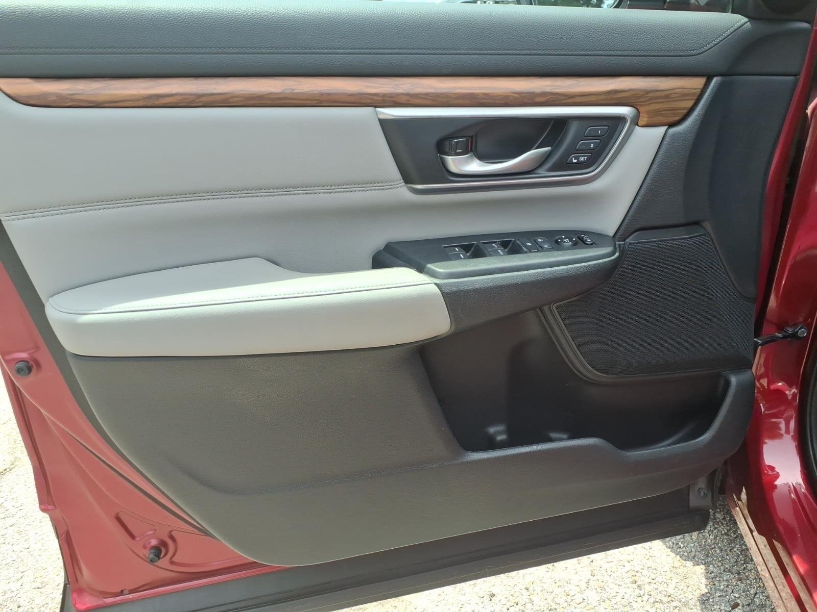 Used 2020 Radiant Red Metallic Honda EX-L image 23
