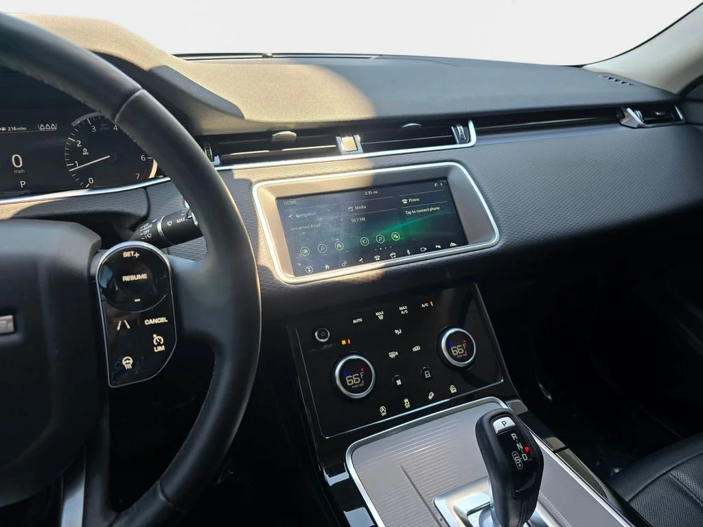 Used 2020 Black Land Rover S image 23