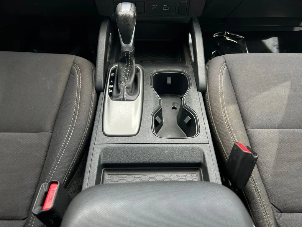 Used 2022 Red Nissan SV image 11