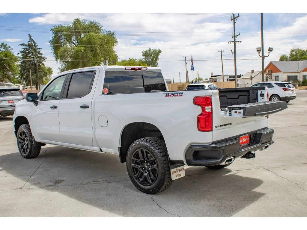 New 2026 Summit White Chevrolet LT Trail Boss image 9