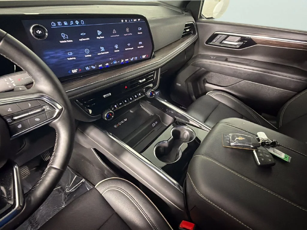 Used 2026 Black Chevrolet Premier image 20