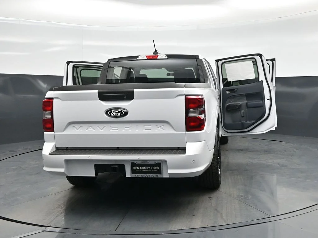 New 2025 Oxford White Ford Lobo Standard image 29