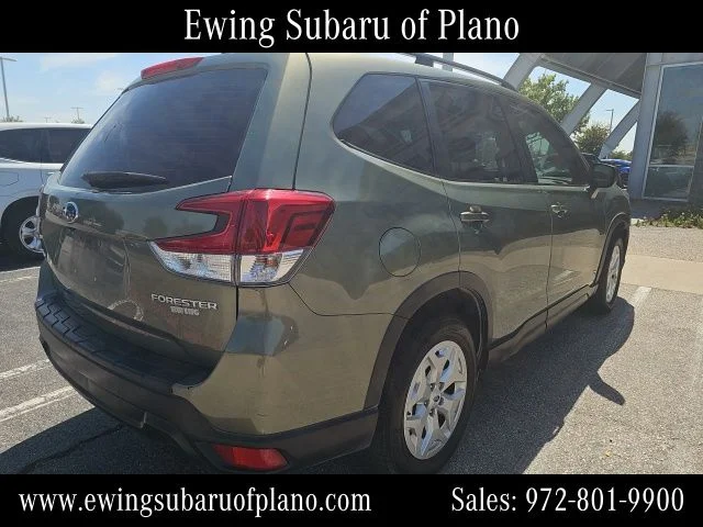 Used 2019 Green Subaru Base image 4