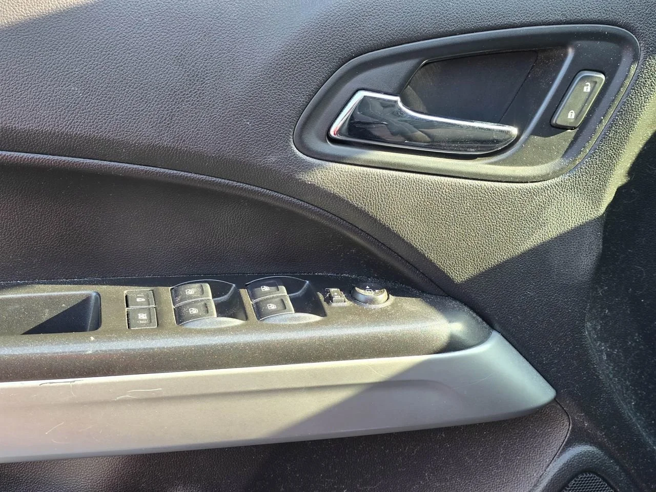 Used 2019 Satin Steel Metallic Chevrolet 2WD LT image 8