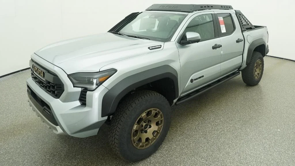 2026 Toyota Tacoma i-FORCE MAX Trailhunter