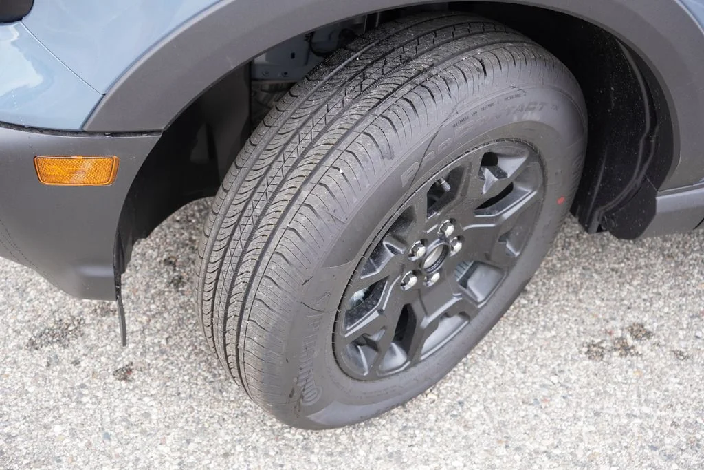 New 2026 Azure Gray Metallic Tri-Coat Ford Big Bend image 9