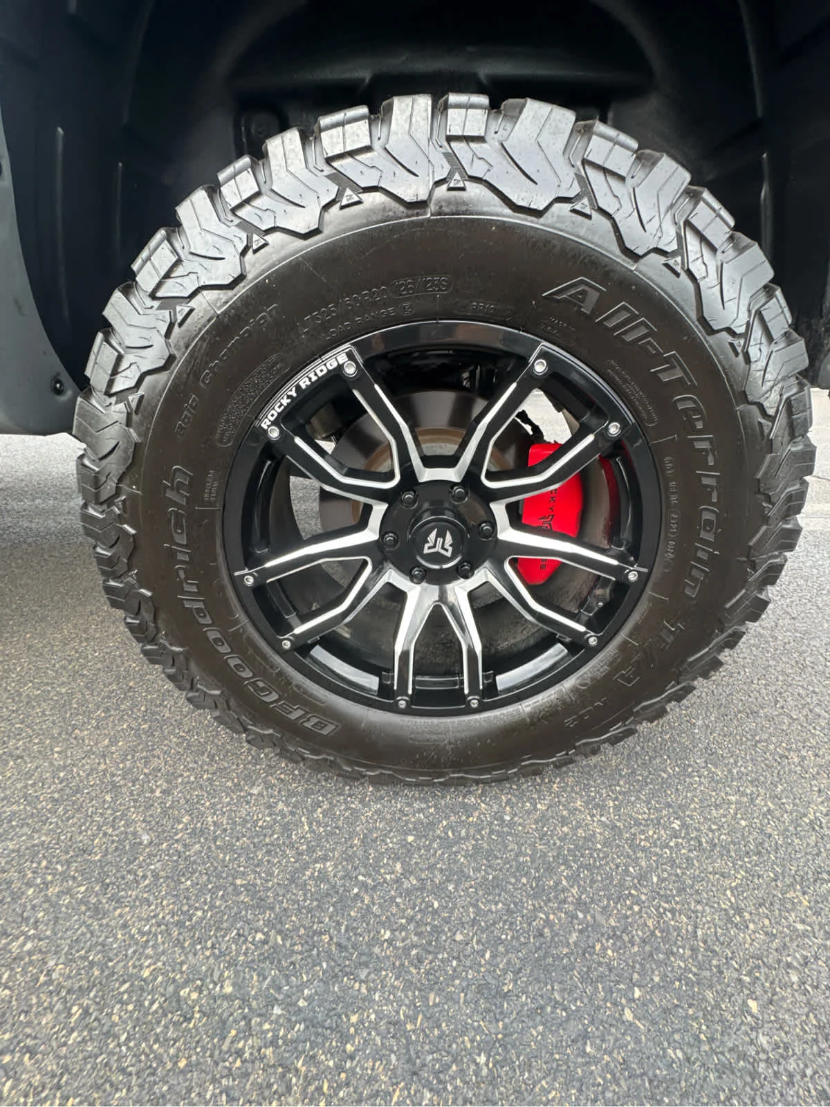 Used 2024 Diamond Black Ram Laramie image 13