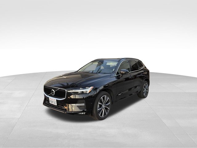 2022 Volvo XC60 B5 Momentum