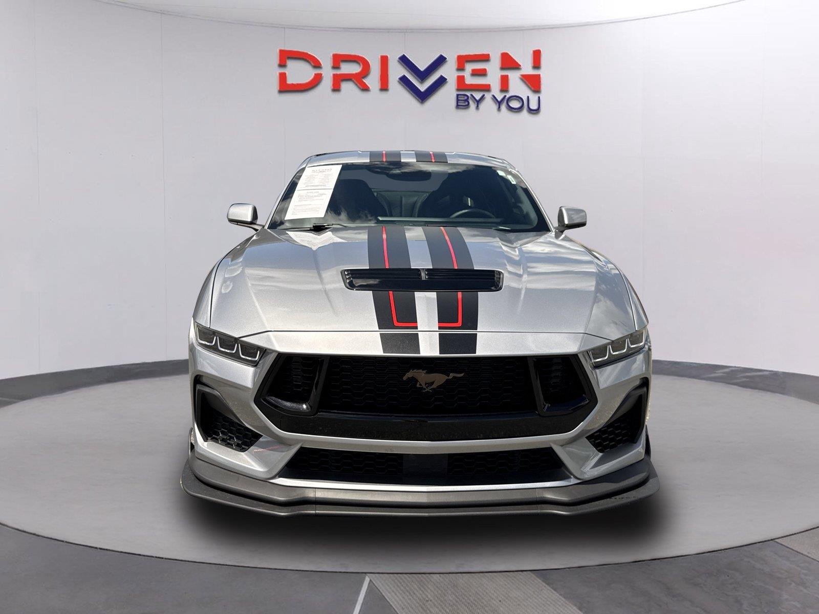 Used 2024 Iconic Silver Ford GT Premium image 9
