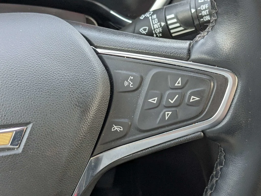 Used 2024 White Chevrolet LT image 29