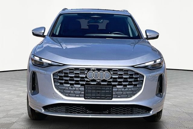 Used 2025 Silver Audi  image 3