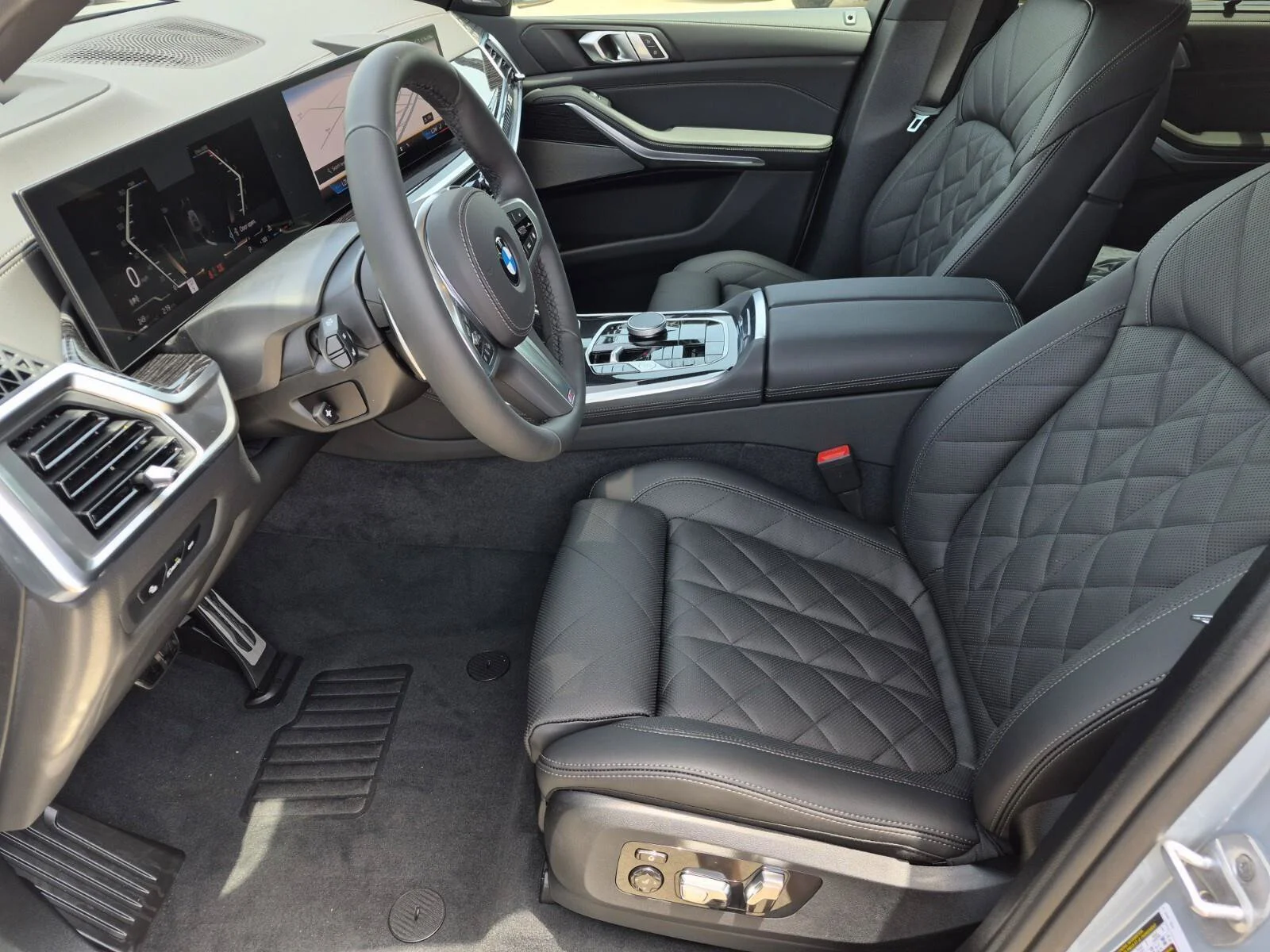 Used 2026 Brooklyn Grey Metallic BMW sDrive40i image 11