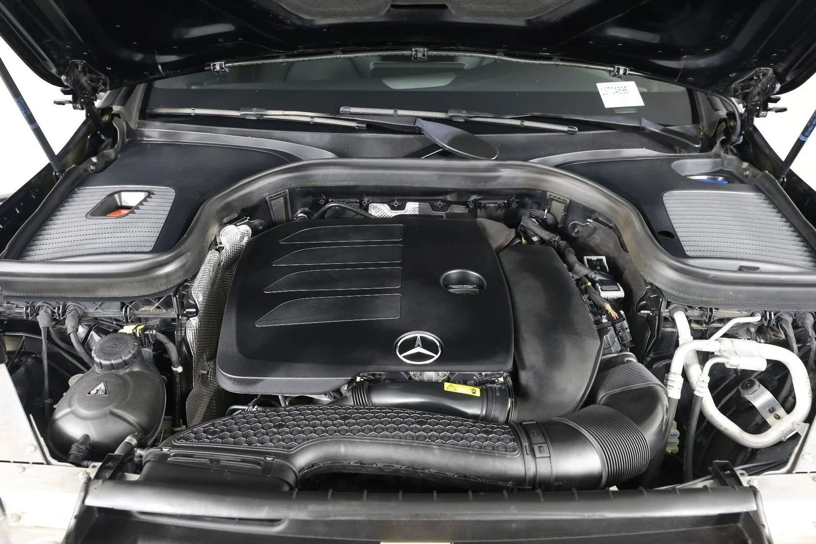 Used 2022 Black Mercedes-Benz GLC 300 image 26
