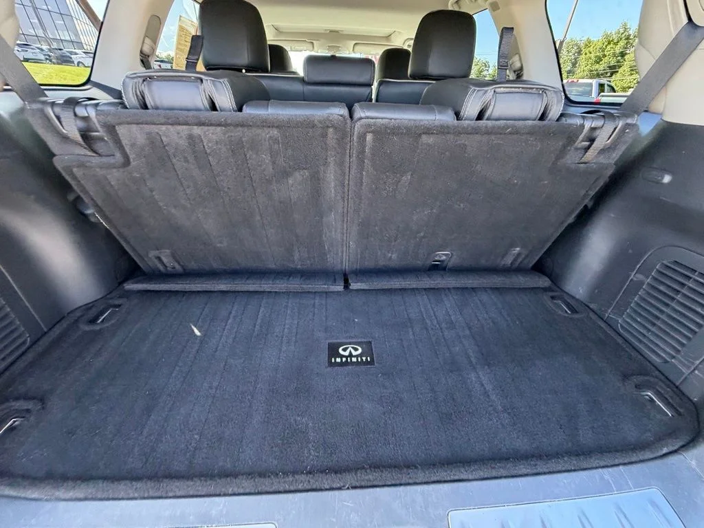 Used 2019 White INFINITI LUXE image 50