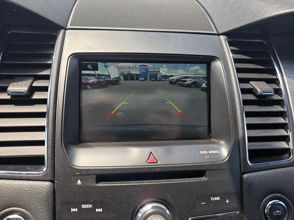 Used 2015 Magnetic Metallic Ford SEL image 13