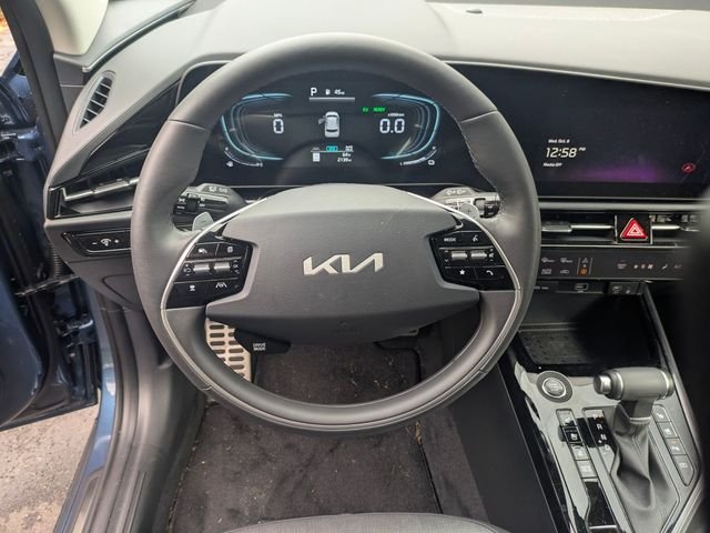 2025 Kia Niro SX Touring - Photo 14