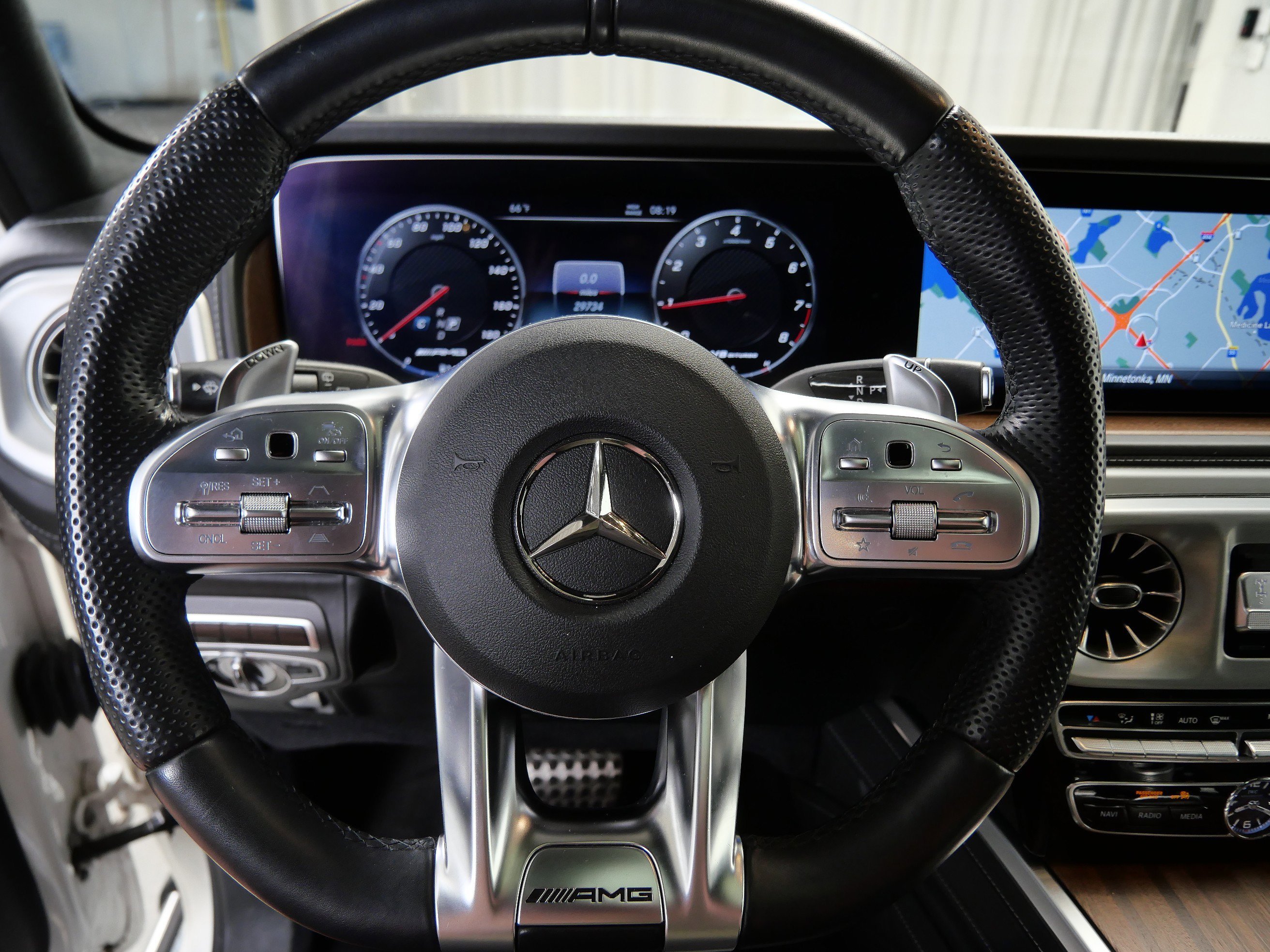 Used 2020 designo Diamond White Metallic Mercedes-Benz AMG® G 63 image 23