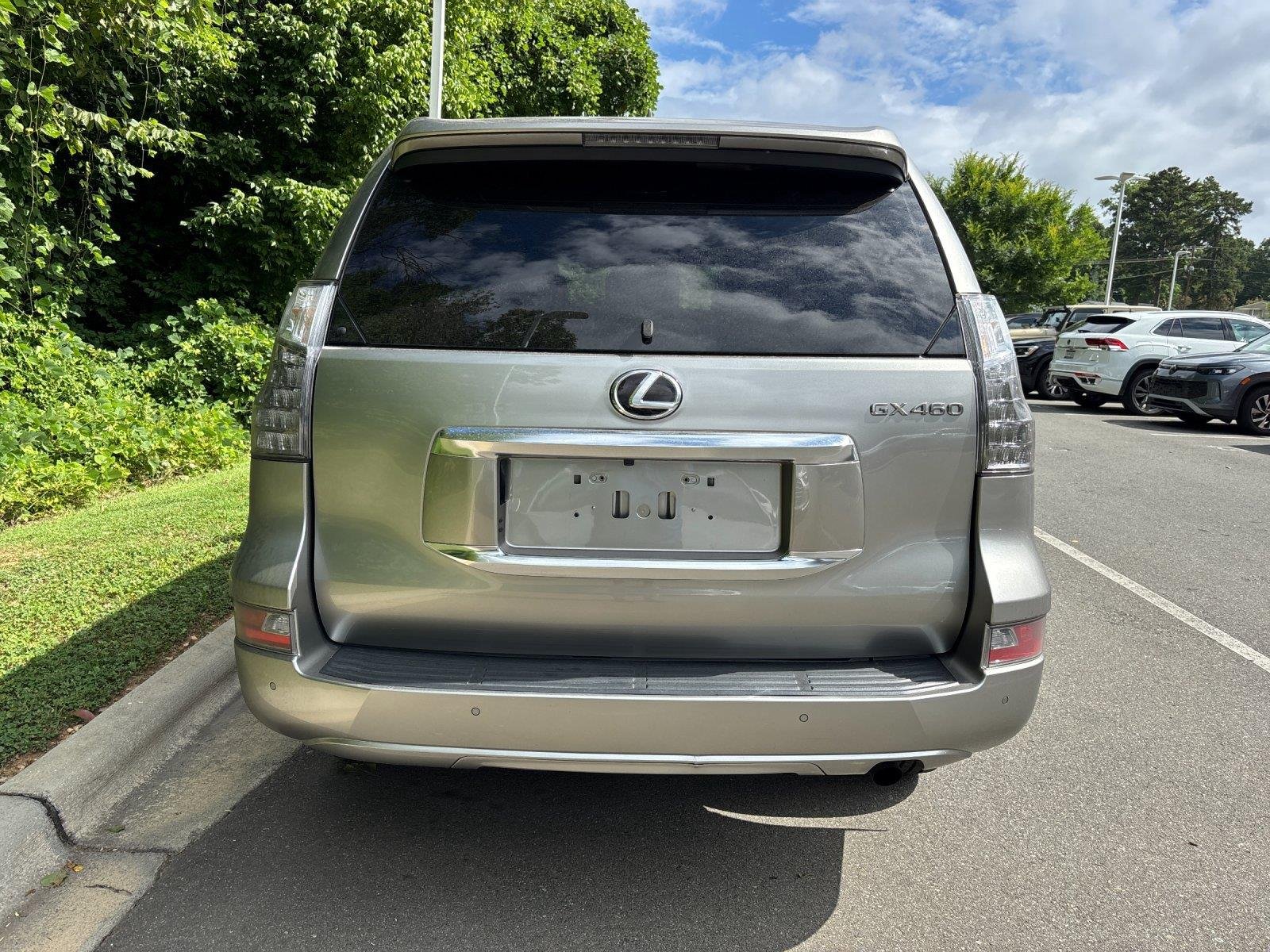 Used 2021 Atomic Silver Lexus GX 460 Premium image 4