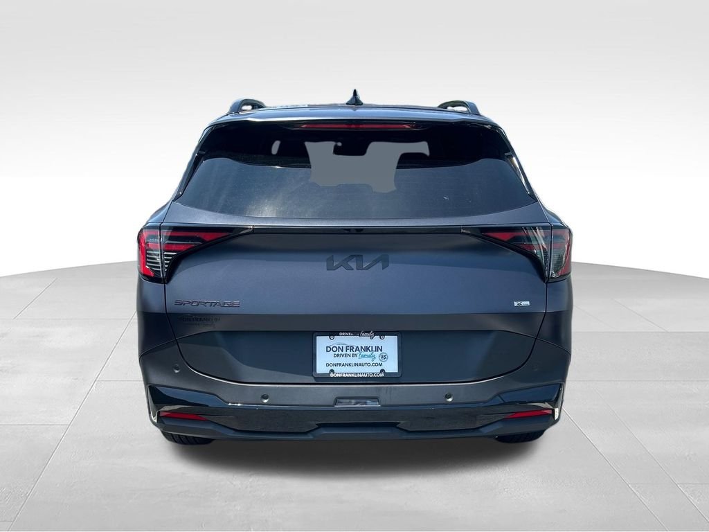 Used 2026 Black Kia X-Line image 4