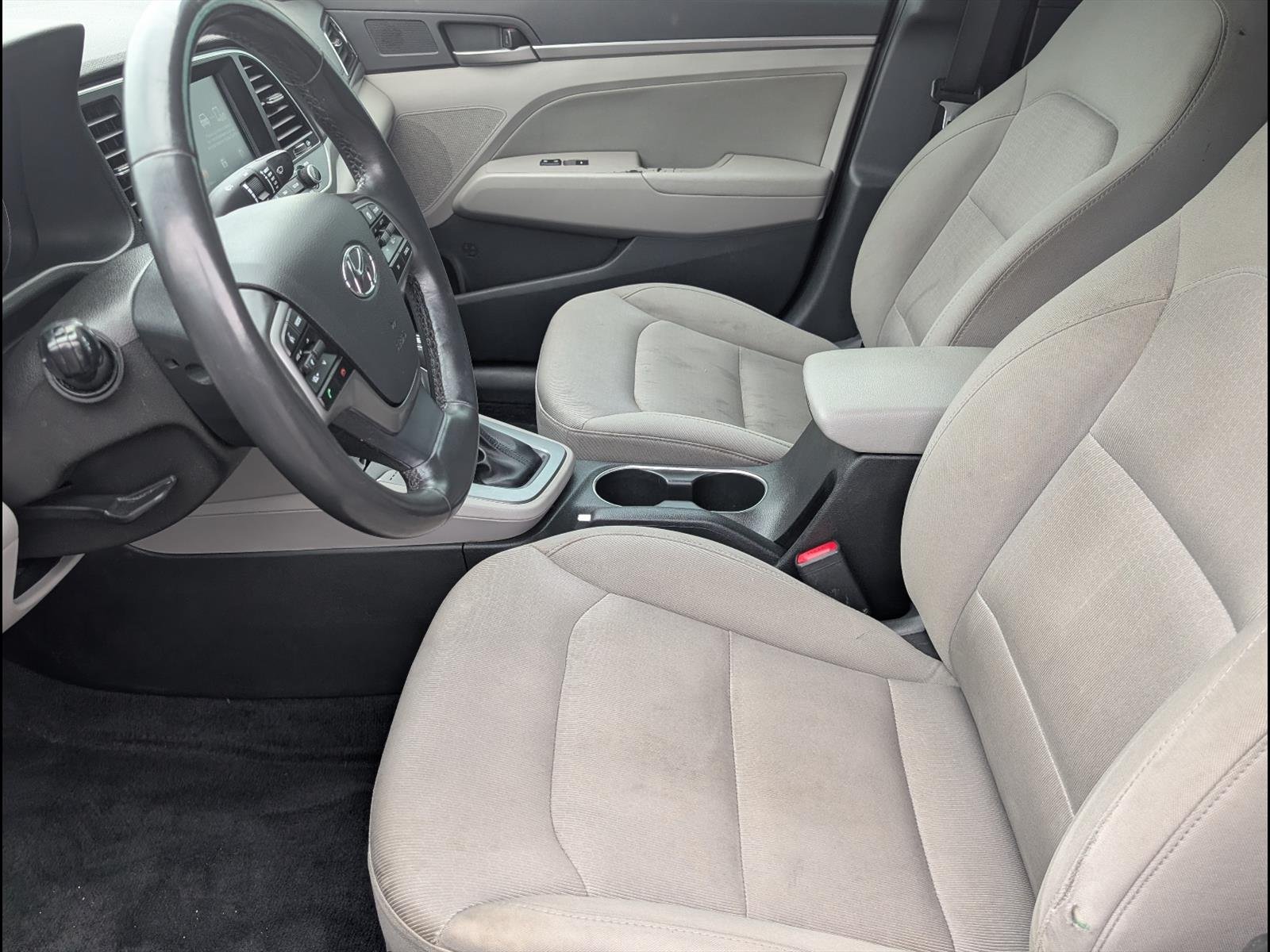 Used 2018 Phantom Black S3 Hyundai Value Edition image 10