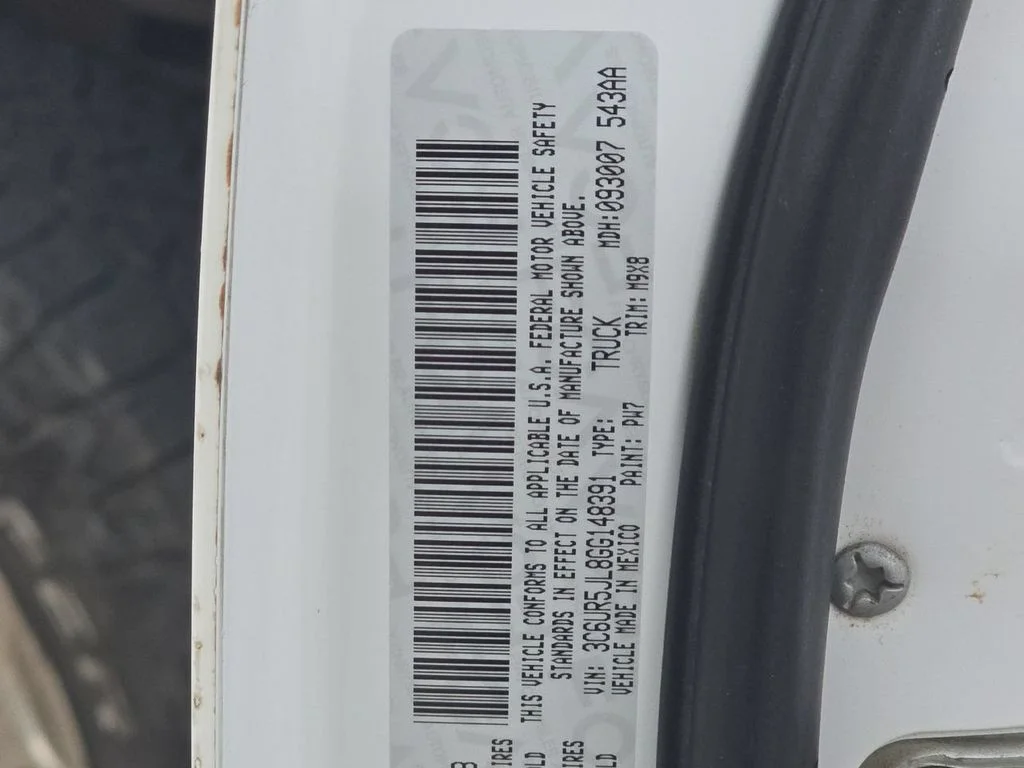 Used 2016 White Ram Big Horn image 15