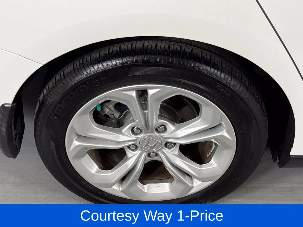 Used 2024 White Honda LX image 12
