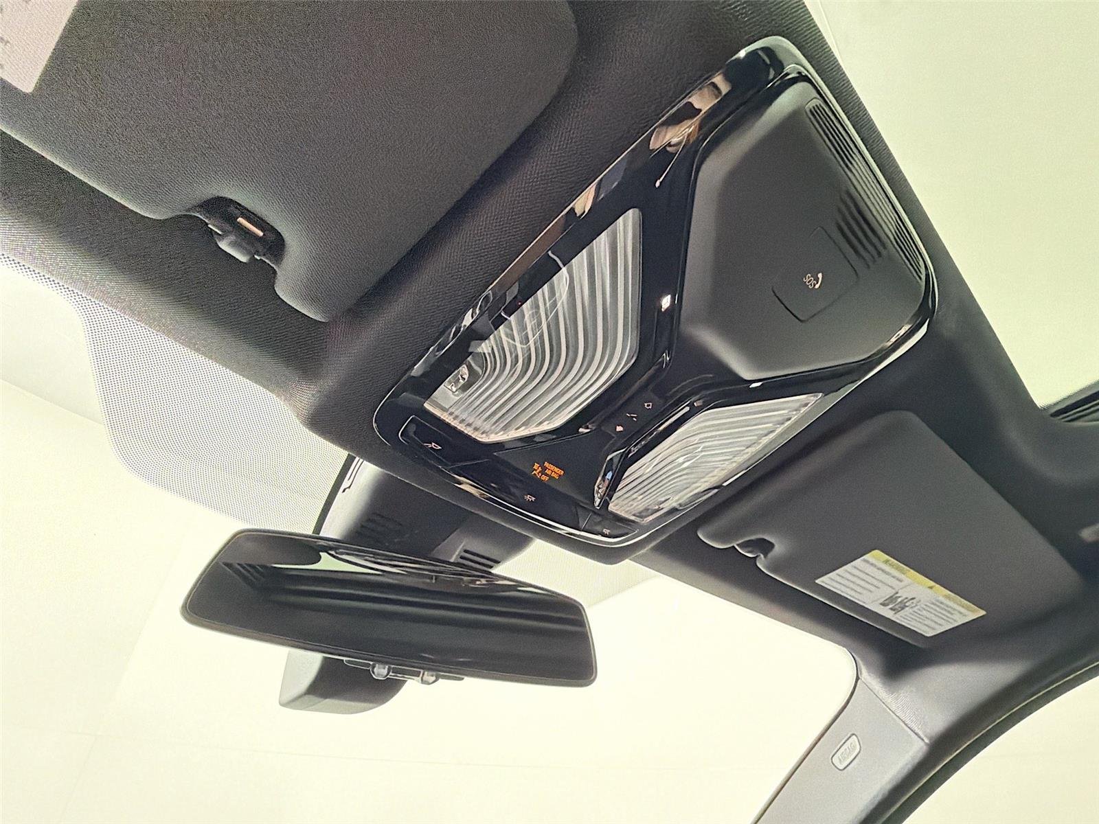 New 2026 Black Sapphire Metallic BMW 330i NA image 19