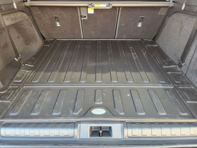 Used 2025 White Land Rover S image 22