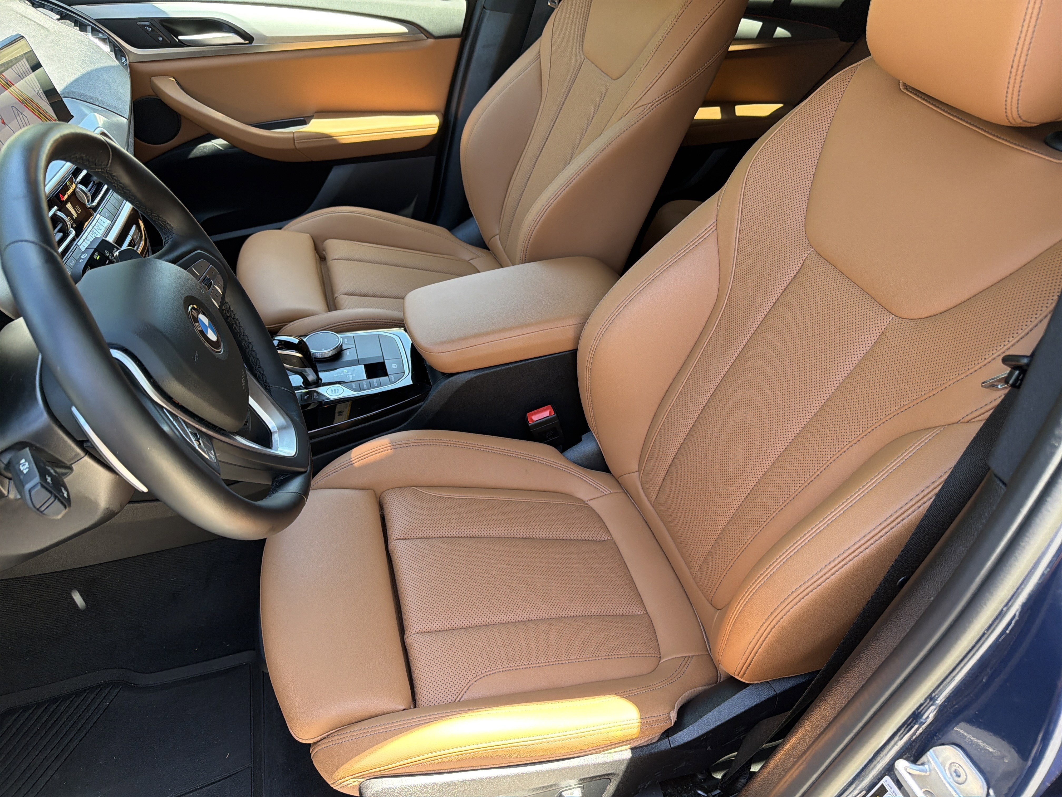 Used 2024 Phytonic Blue Metallic BMW sDrive30i image 19
