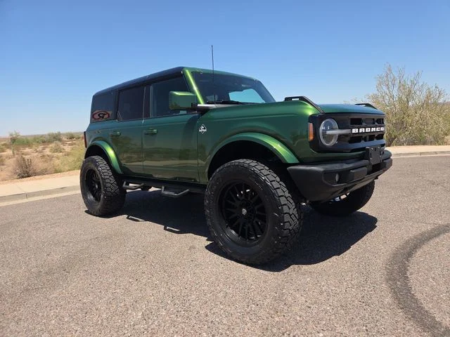 2025 Ford Bronco Outer Banks 4x4's photo