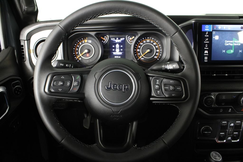 Used 2025 Gray Jeep Sport S image 8