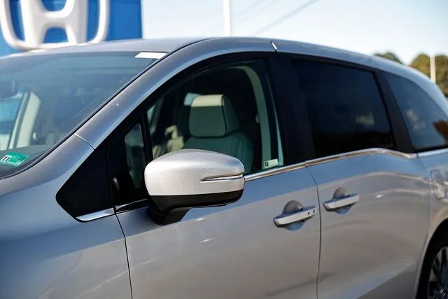 2026 Honda Odyssey Touring - Photo 5