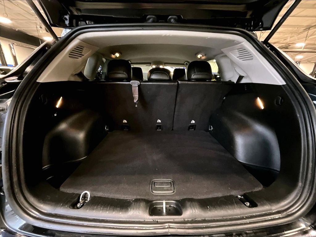Used 2022 Black Jeep Limited image 17