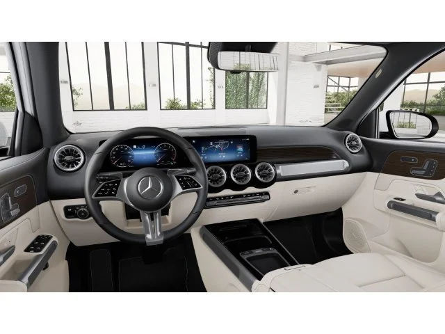 New 2026  Mercedes-Benz GLB 250 image 3
