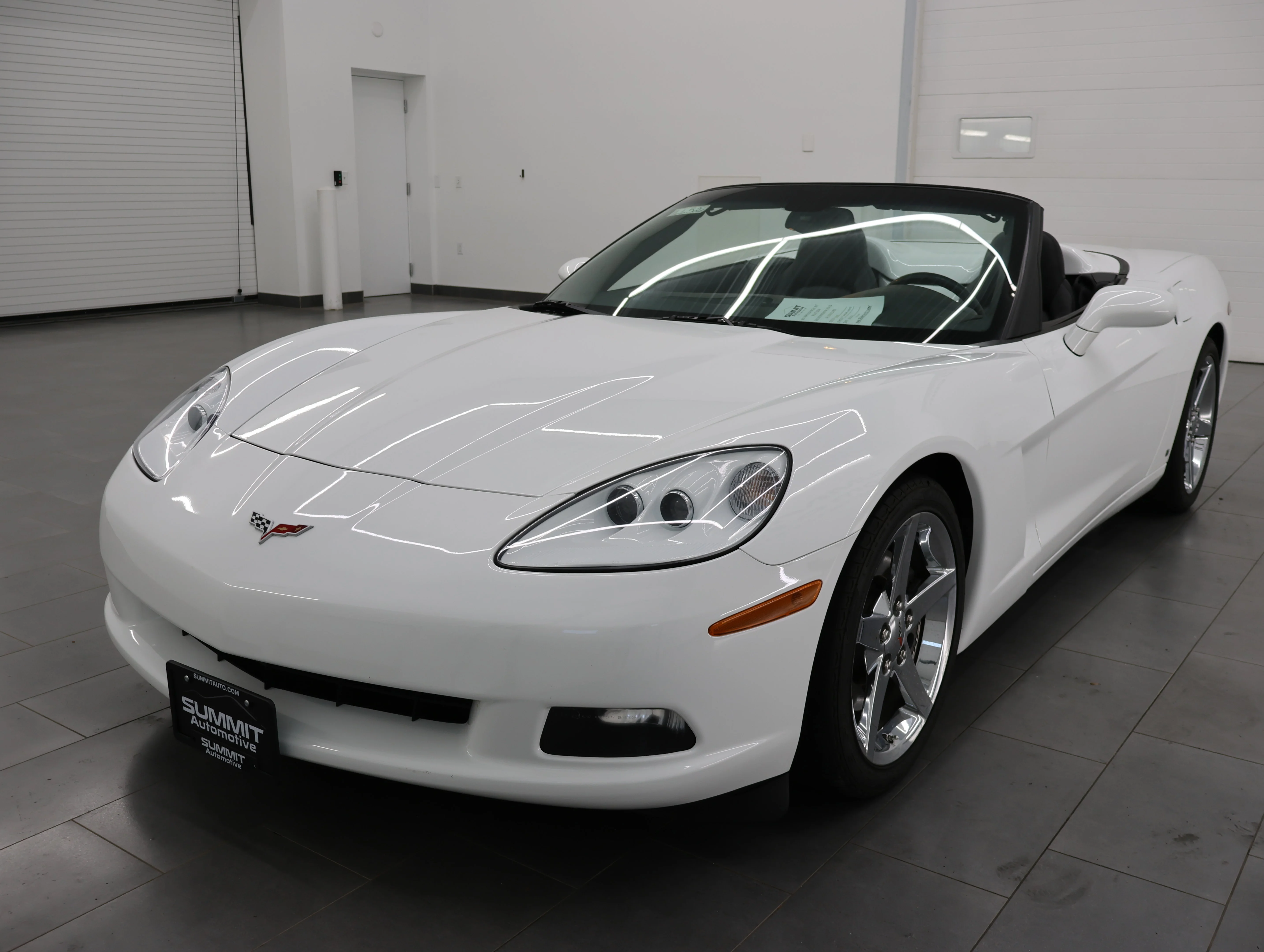 Used 2007 Arctic White Chevrolet Base image 51
