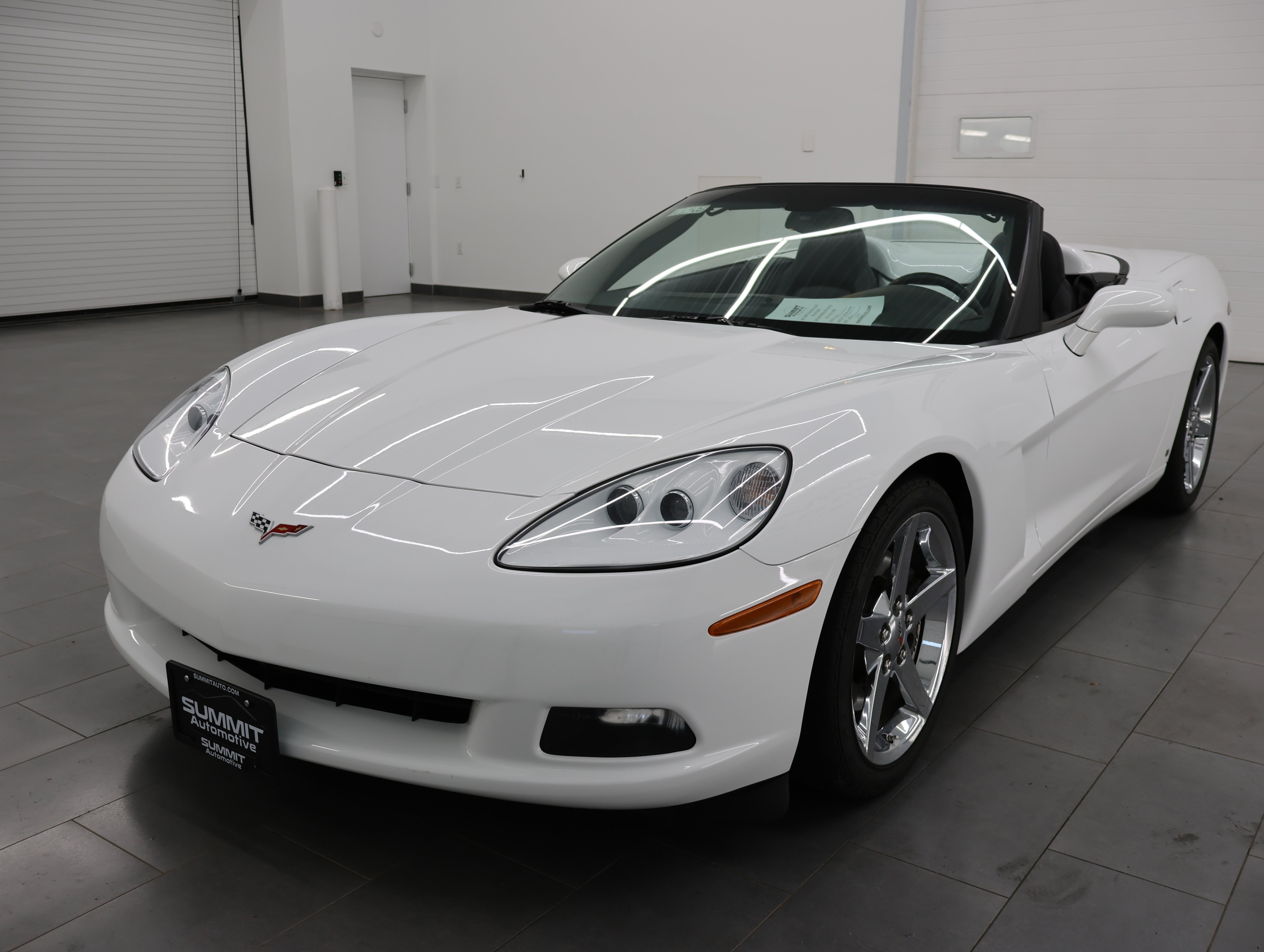 Used 2007 Arctic White Chevrolet  image 51