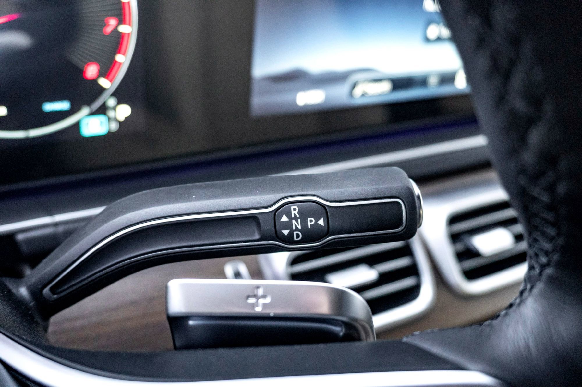 New 2026 MANUFAKTUR Mystic Blue Metallic Mercedes-Benz GLE 580 image 37