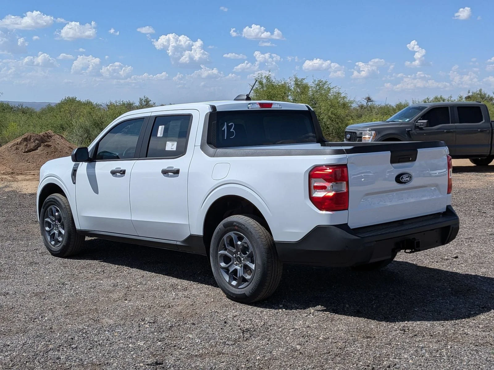 New 2026 Oxford White Ford XLT image 8