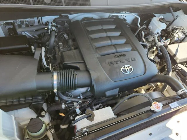 Used 2021 White Toyota Platinum image 32