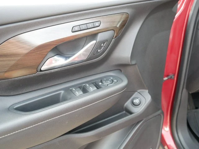 Used 2018 Red GMC Denali image 16