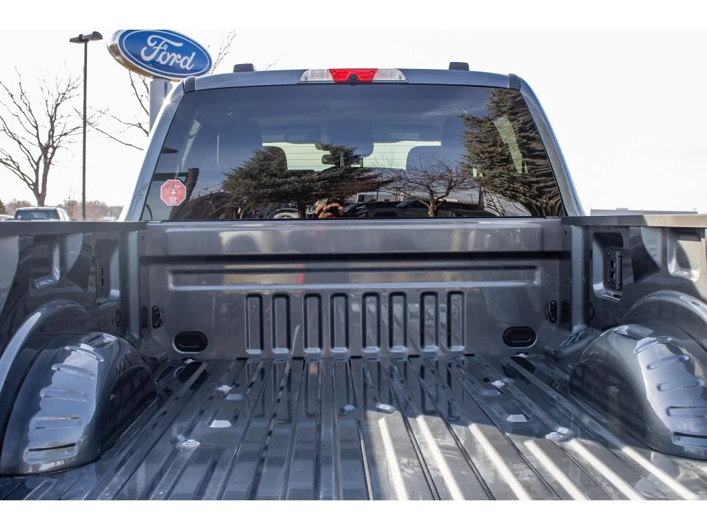 New 2026 Carbonized Gray Metallic Ford XLT image 12