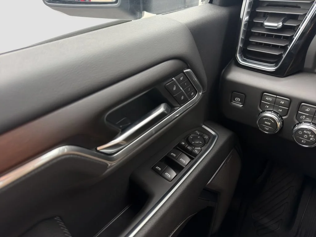 2026 GMC Sierra 3500HD Denali - Photo 12