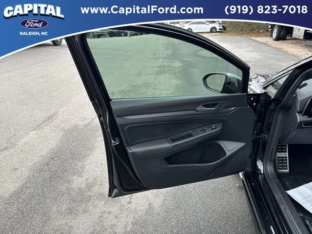 Used 2024 Black Volkswagen 2.0T image 19
