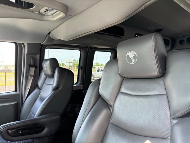 Used 2020 Summit White GMC Explorer Limited SE image 17