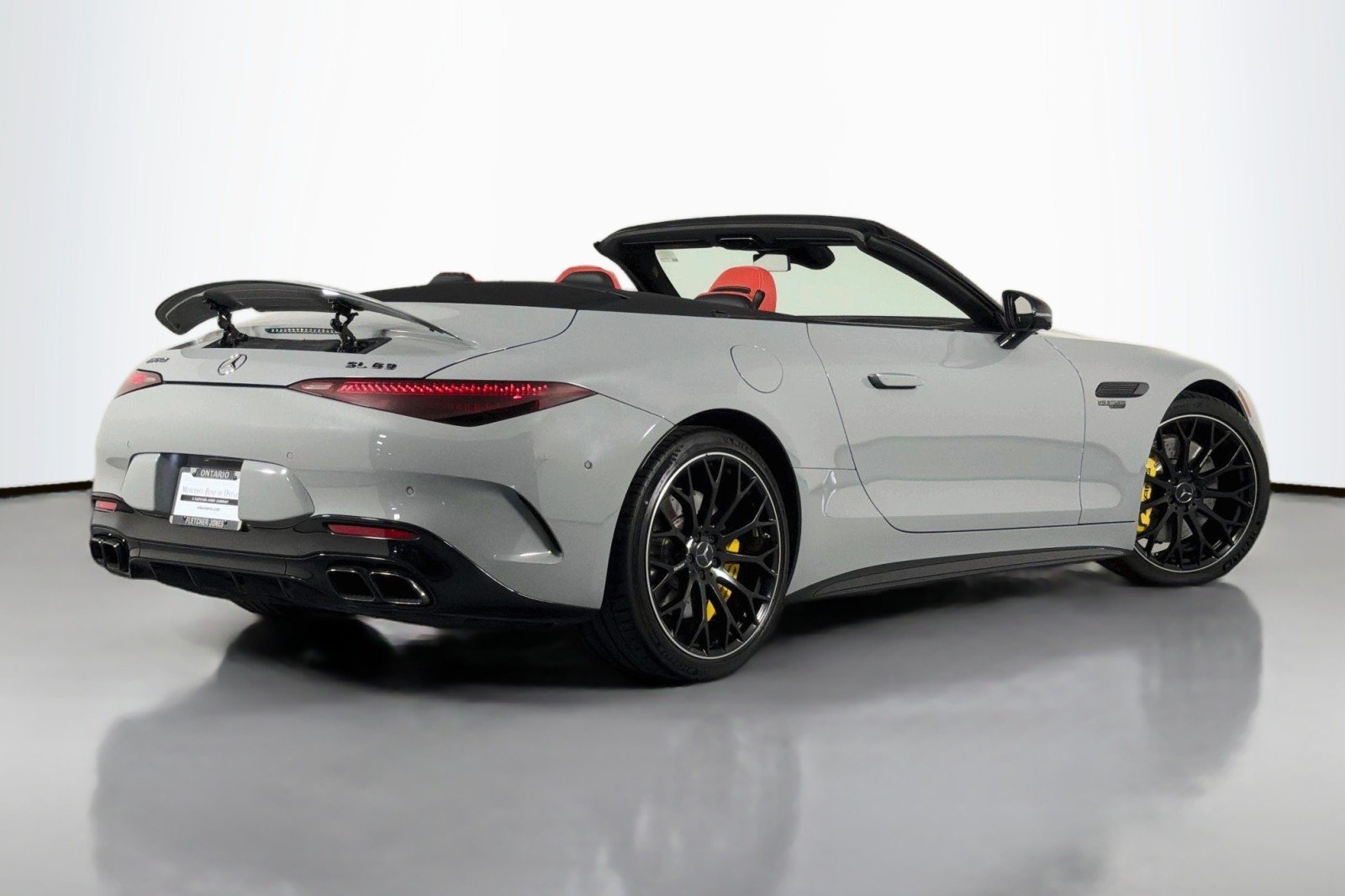 Certified Used 2022 MANUFAKTUR Alpine Grey Mercedes-Benz AMG® 63 image 14