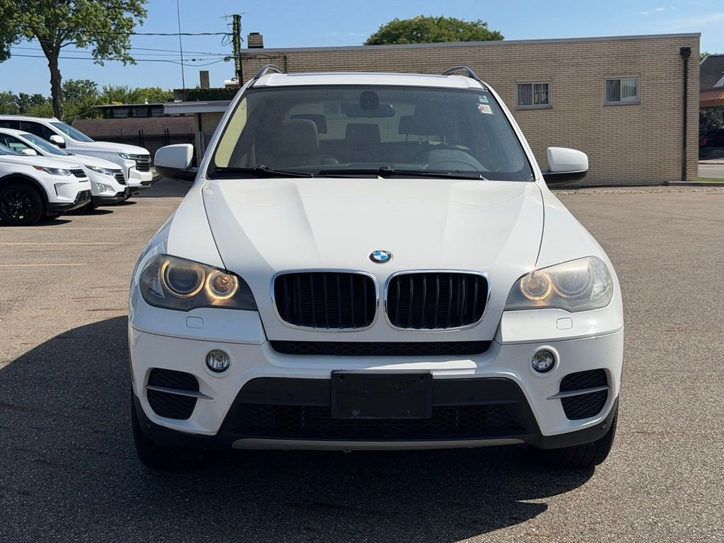 Used 2011 White BMW xDrive35i image 27