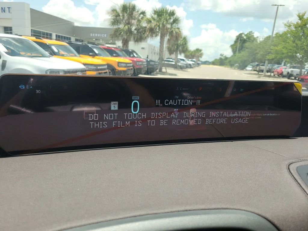 New 2026 Glacier Gray Metallic Tri-Coat Ford Platinum® image 22